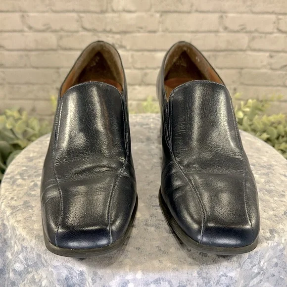 Naturalizer Navy Blue Leather Square Toe 2” Dress Heel Loafers WMS 8M💙GUC💙 - Picture 2 of 9